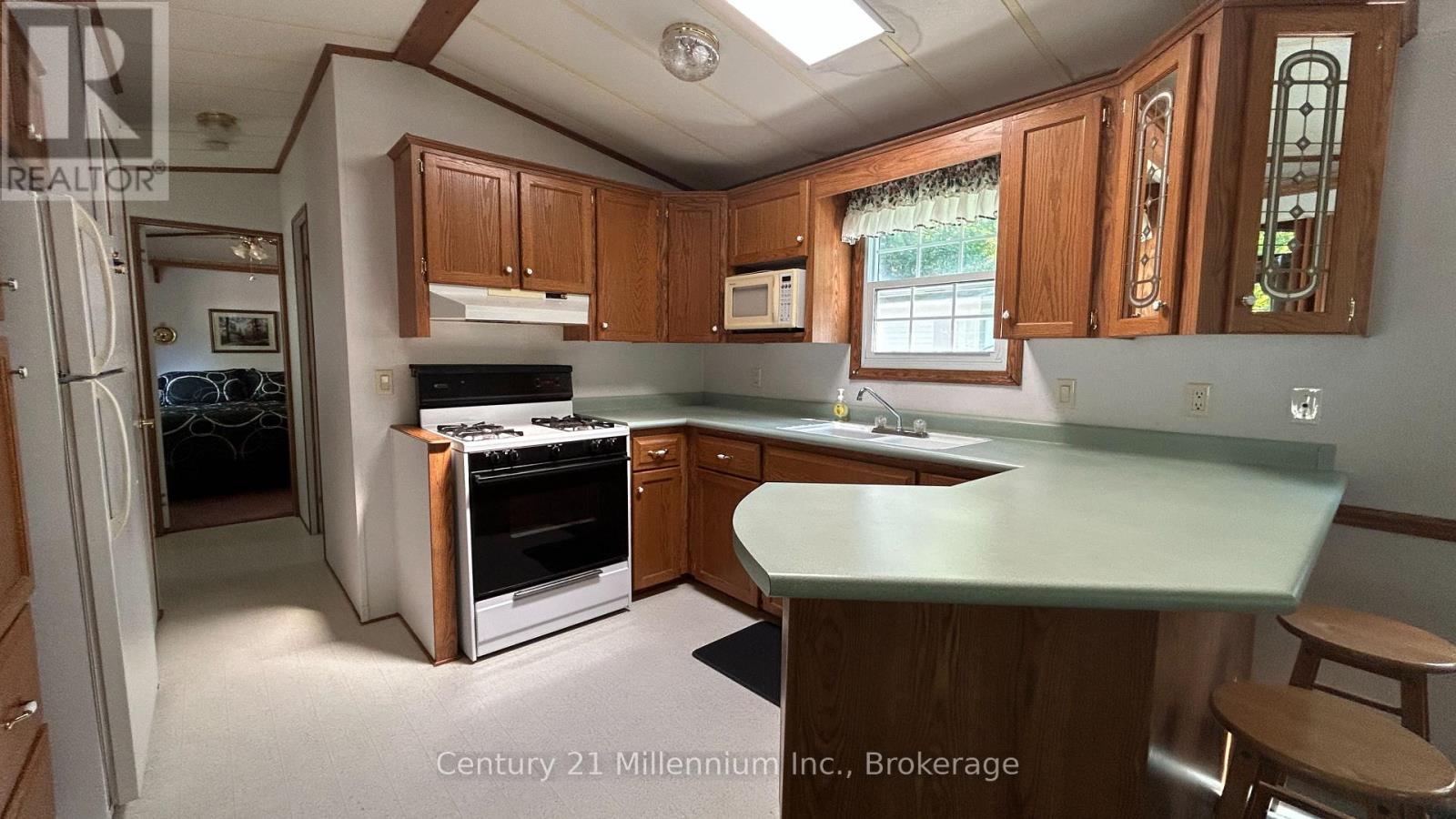 41 The Boardwalk, Wasaga Beach, Ontario  L9Z 3A8 - Photo 12 - S13643950