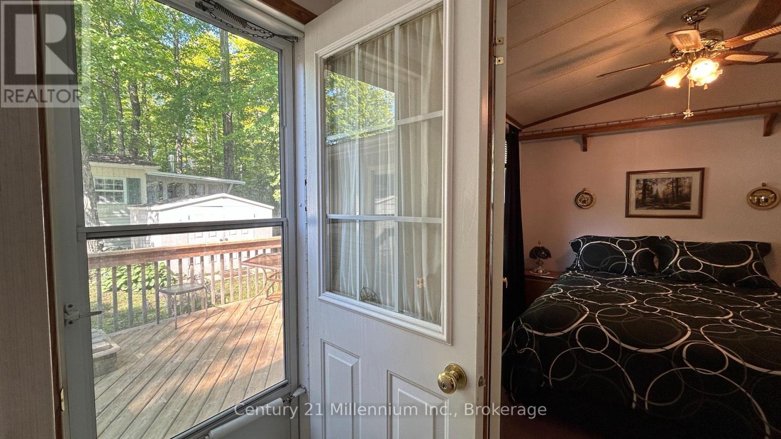 41 The Boardwalk, Wasaga Beach, Ontario  L9Z 3A8 - Photo 17 - S13643950