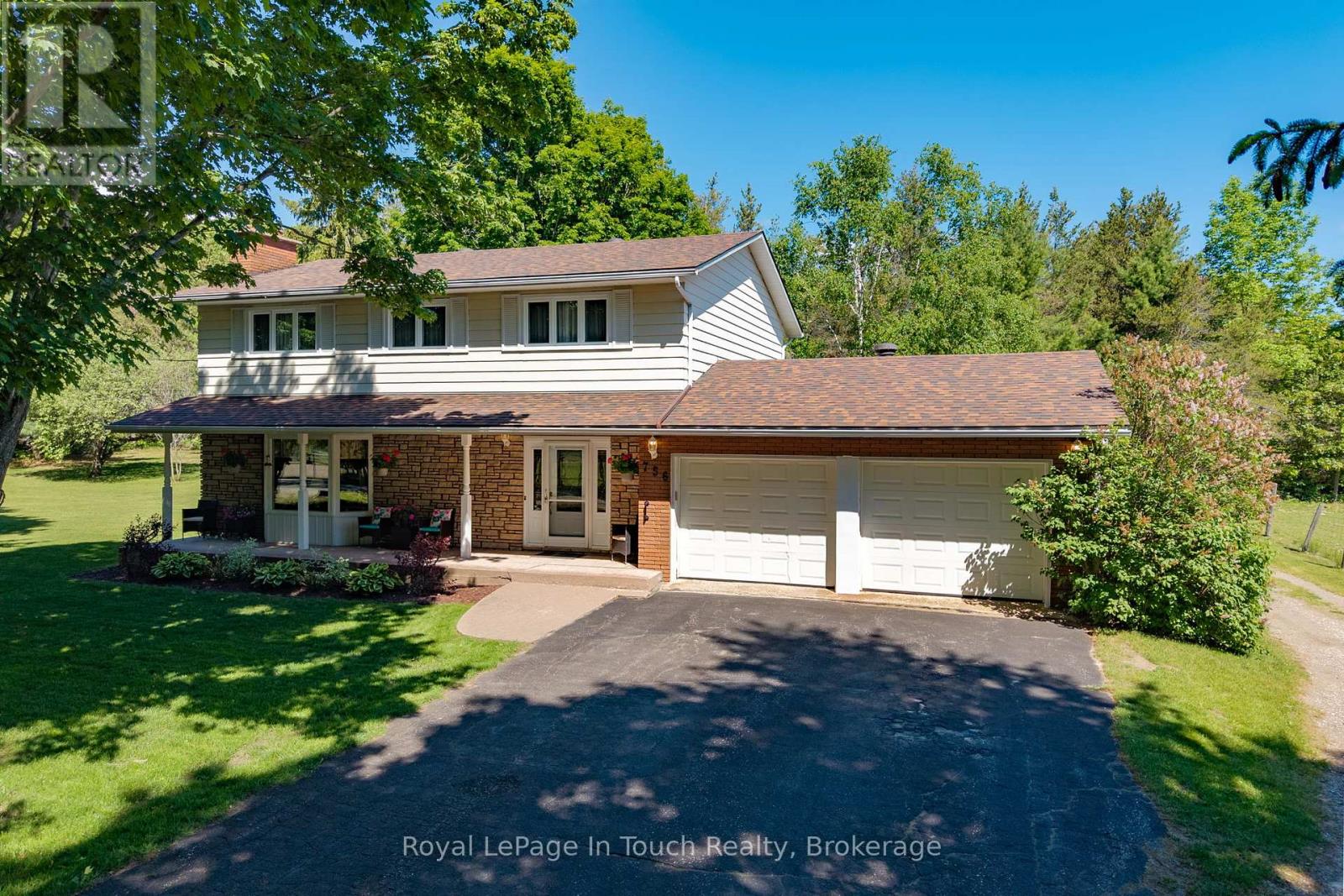 756 CHAMPLAIN ROAD, Tiny, Ontario