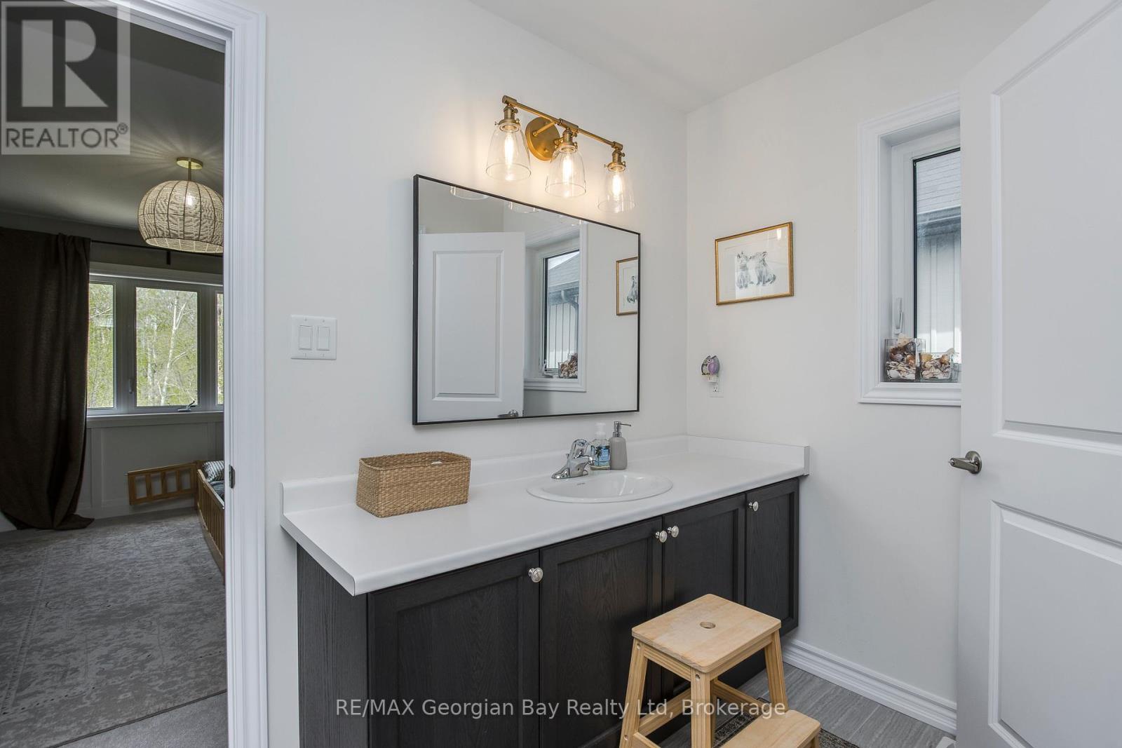 215 Roy Drive, Clearview, Ontario  L0M 1S0 - Photo 30 - S13644054