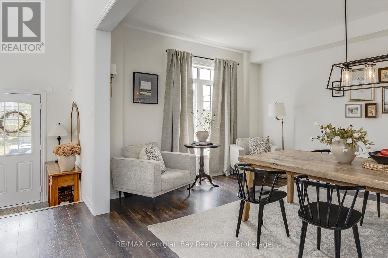 215 Roy Drive, Clearview, Ontario  L0M 1S0 - Photo 8 - S13644054