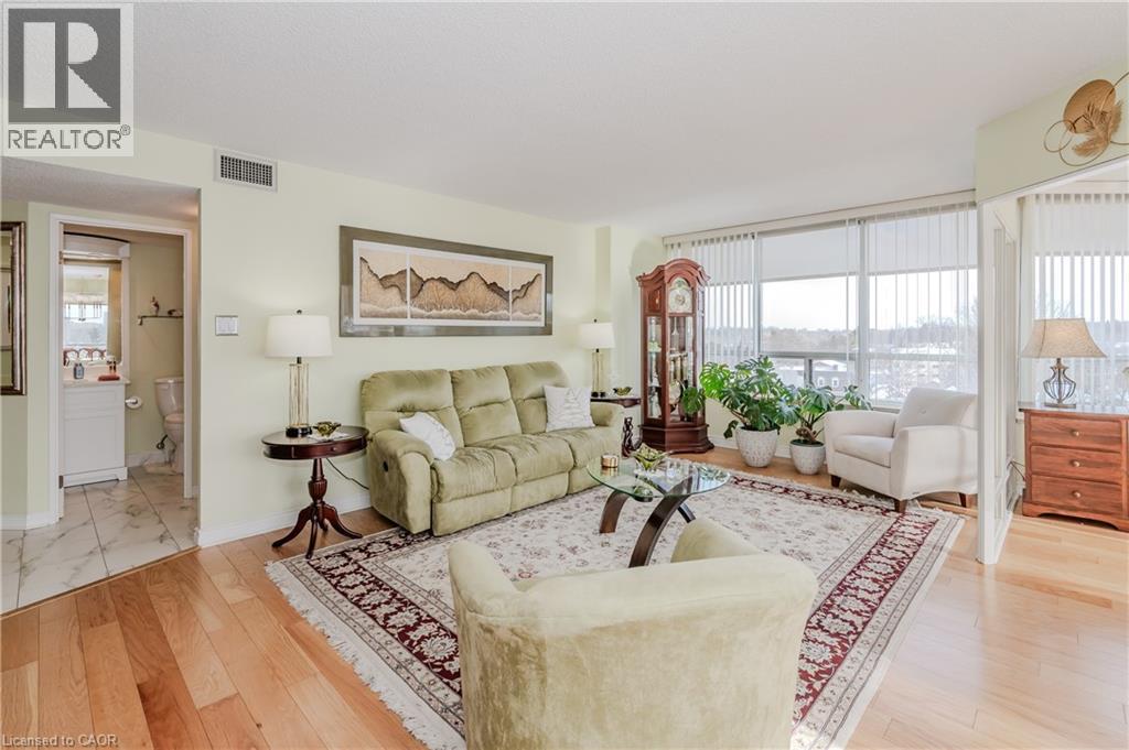 6 Willow Street Unit# 802, Waterloo, Ontario  N2J 4S3 - Photo 13 - 40853366