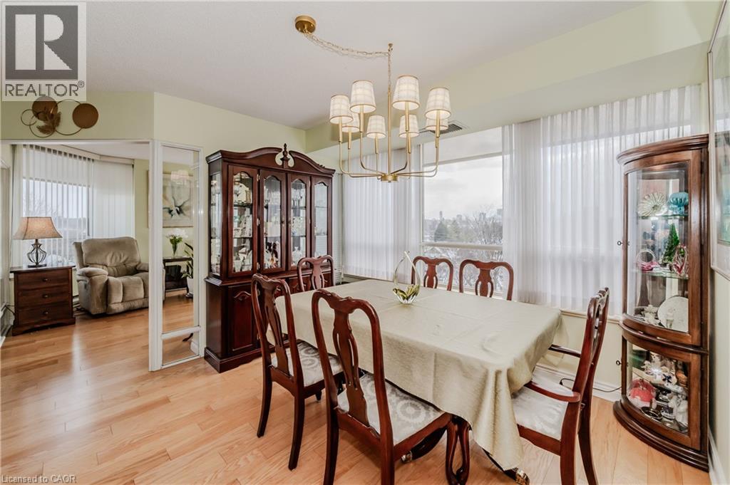 6 Willow Street Unit# 802, Waterloo, Ontario  N2J 4S3 - Photo 19 - 40853366