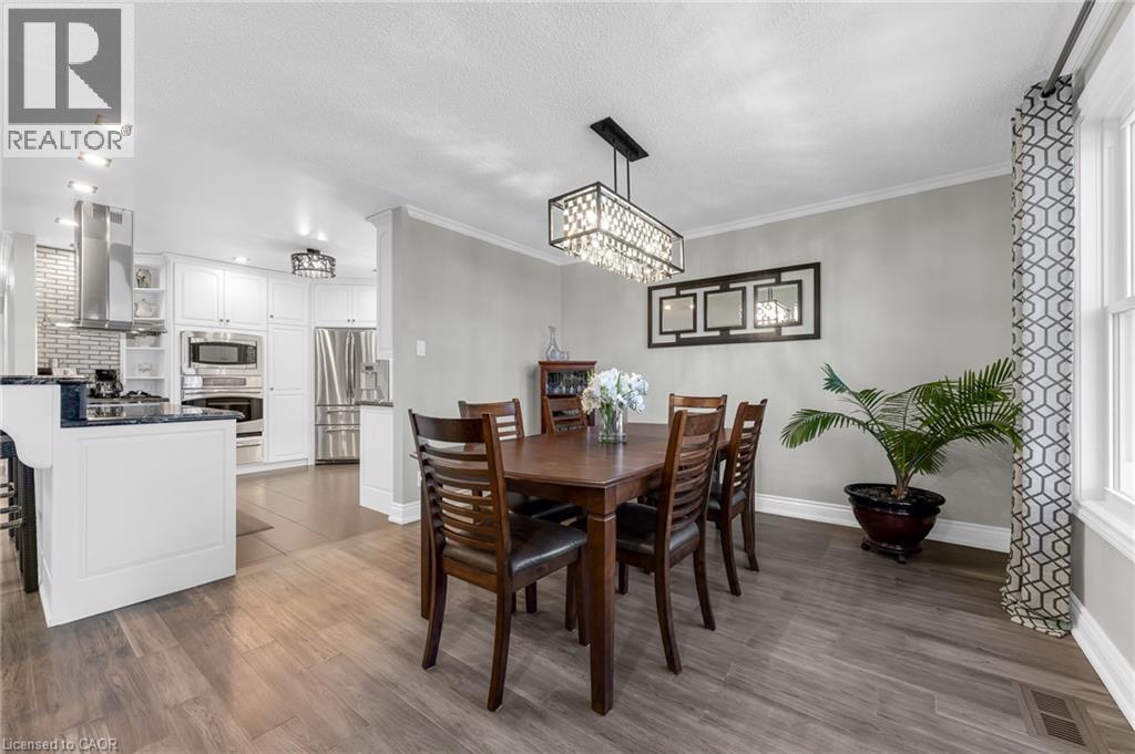 21 Samuel Road, Grimsby, Ontario  L3M 4R6 - Photo 9 - 40852905