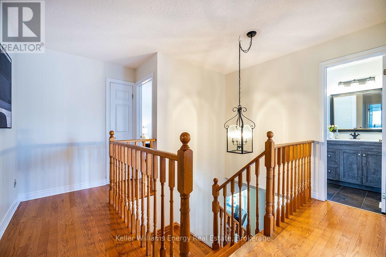 329 Challenger Court, Clarington, Ontario  L1B 1K4 - Photo 23 - E13643870