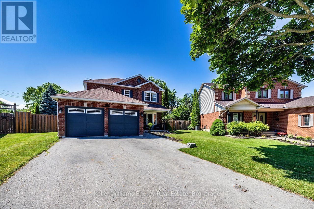 329 Challenger Court, Clarington, Ontario  L1B 1K4 - Photo 4 - E13643870