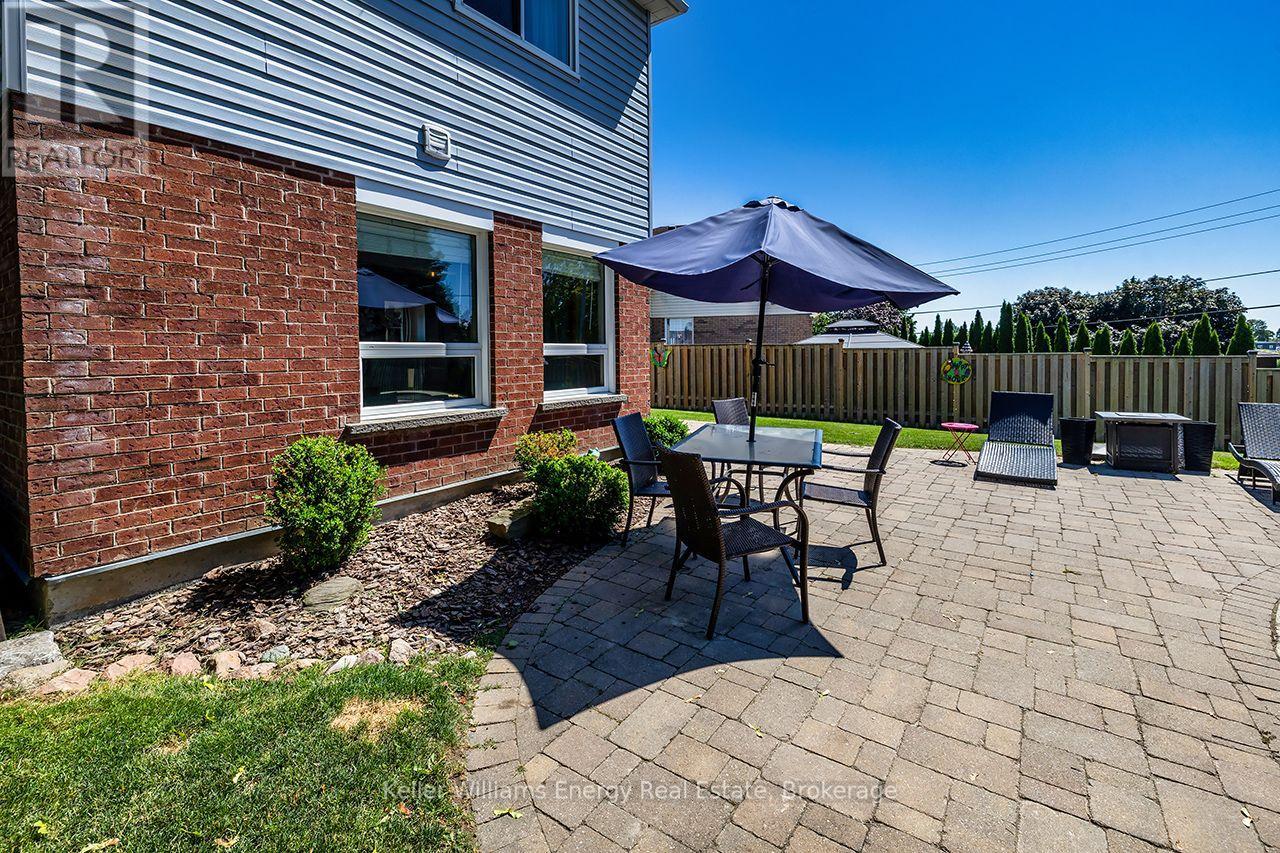 329 Challenger Court, Clarington, Ontario  L1B 1K4 - Photo 45 - E13643870