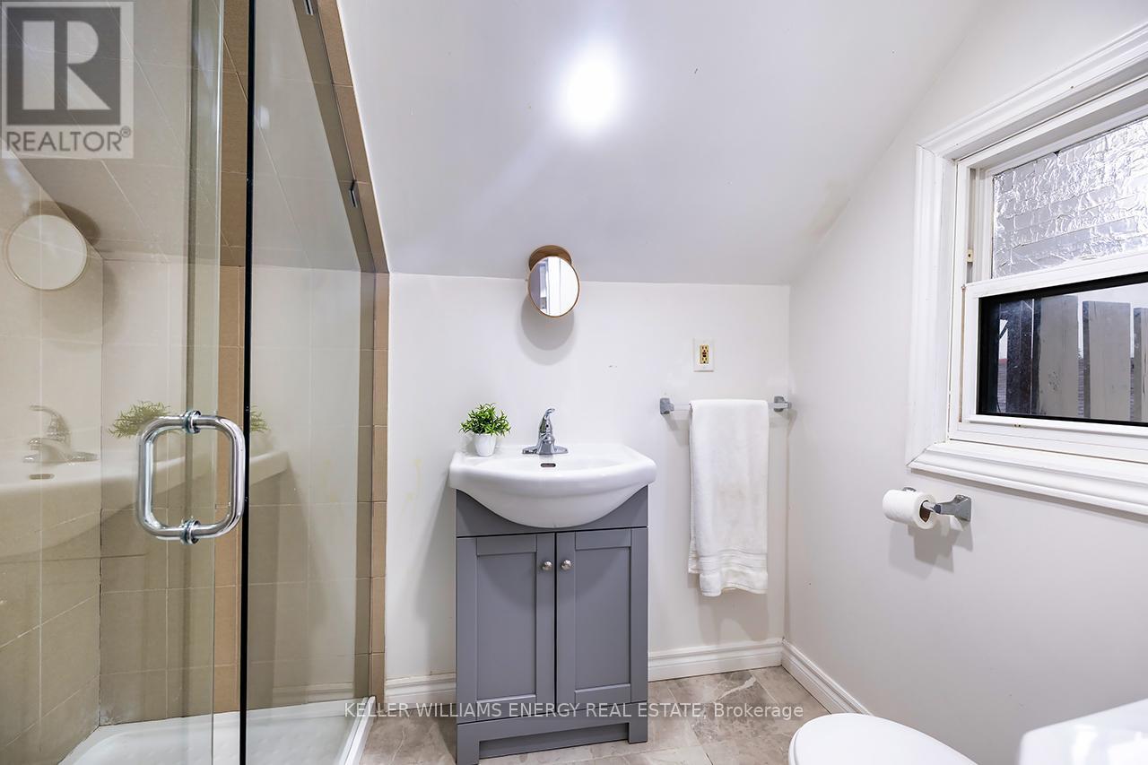 801 Gordon Street, Oshawa, Ontario  L1H 4V8 - Photo 43 - E13643872