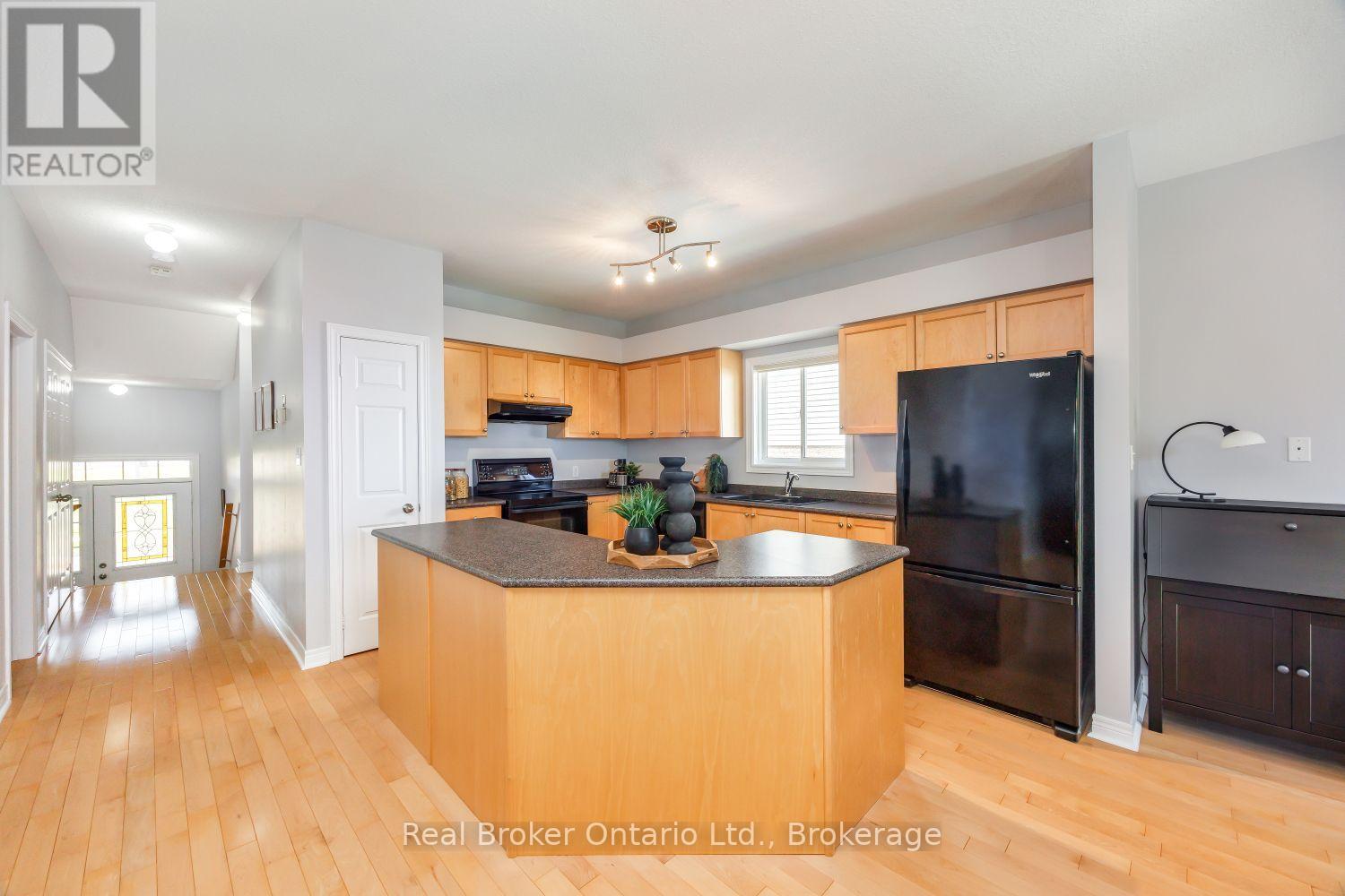 35 Argent Street, Clarington, Ontario  L1C 5K8 - Photo 4 - E13643902