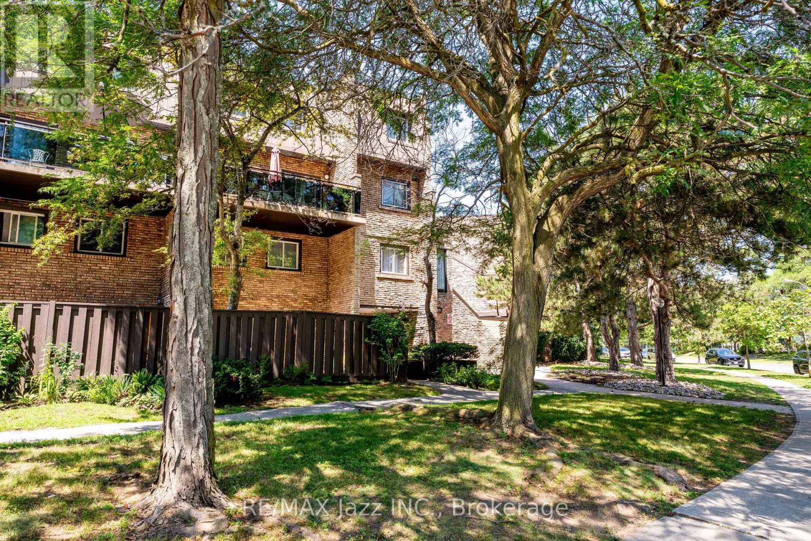 38 - 120 Ling Road, Toronto, Ontario  M1E 4V9 - Photo 1 - E13643990