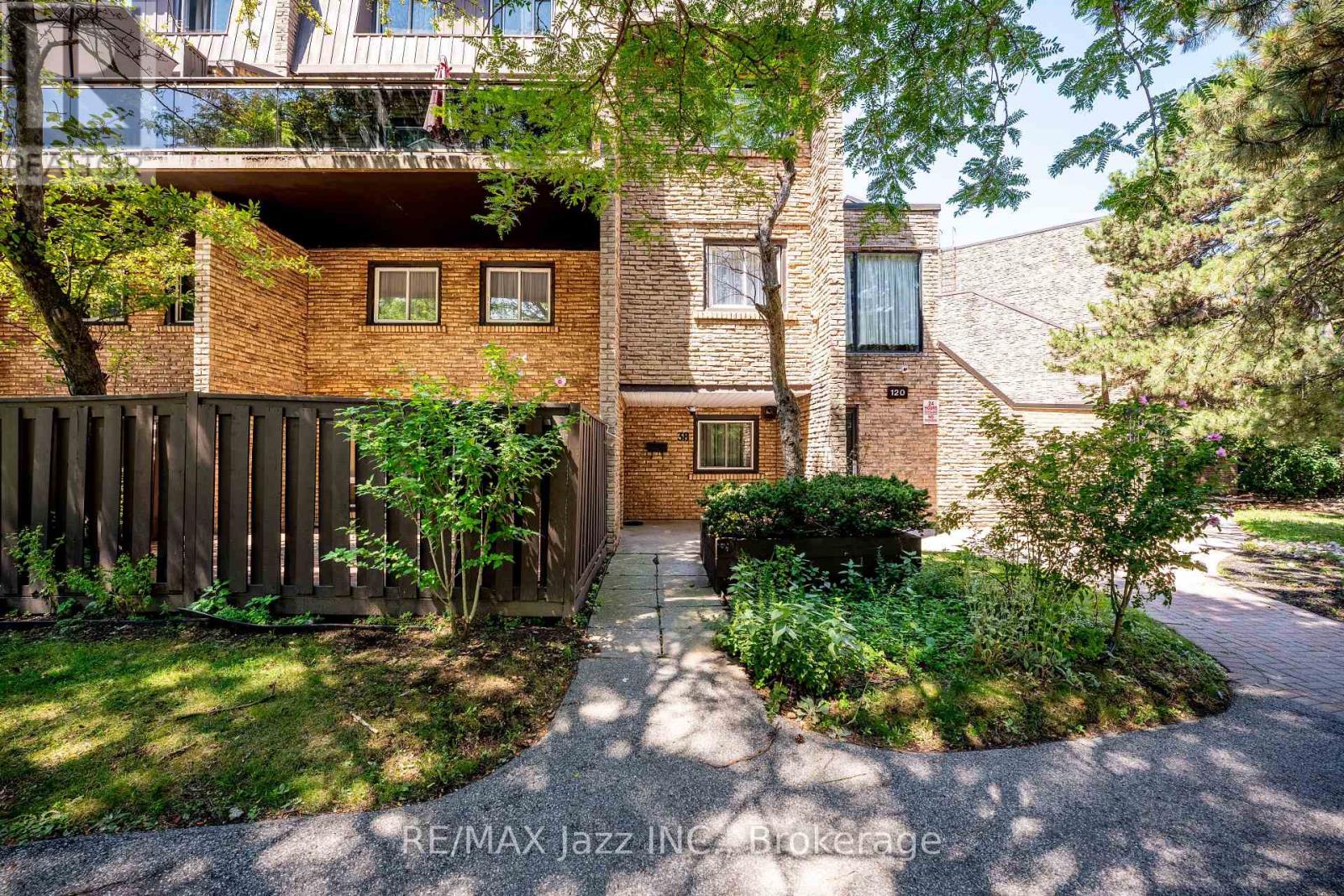 38 - 120 Ling Road, Toronto, Ontario  M1E 4V9 - Photo 2 - E13643990