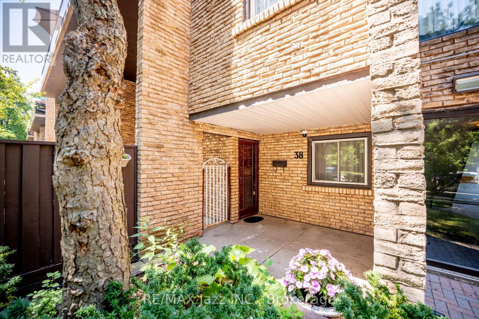 38 - 120 Ling Road, Toronto, Ontario  M1E 4V9 - Photo 3 - E13643990