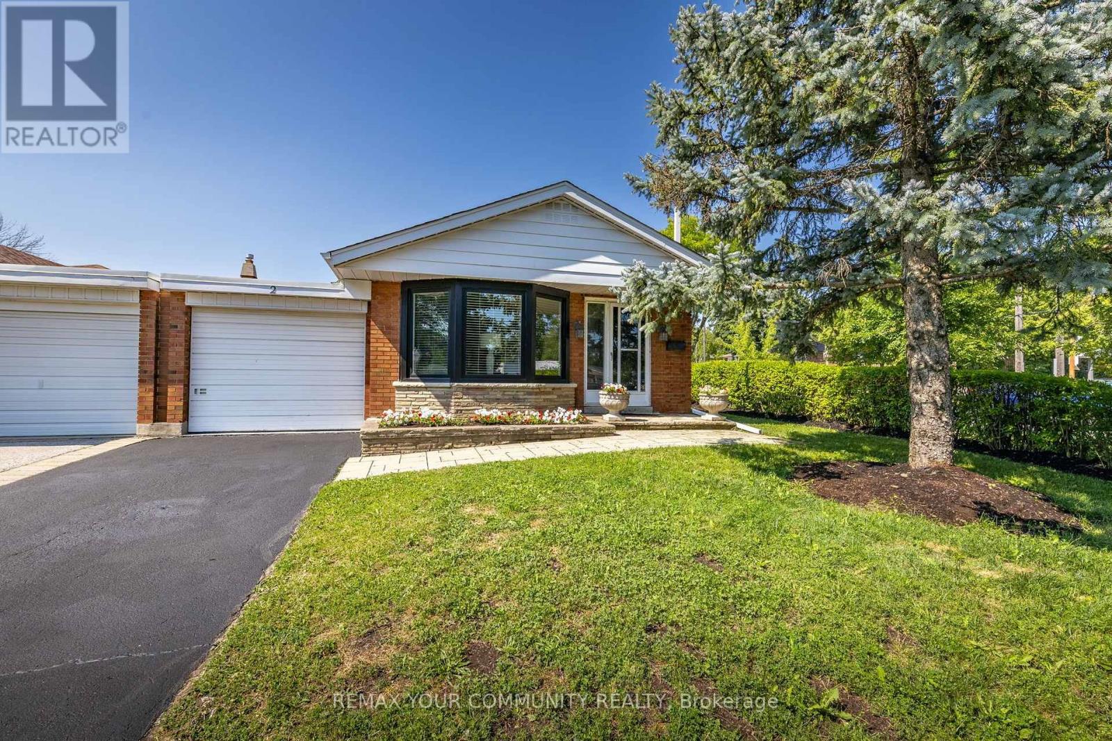 2 DOONAREE DRIVE, Toronto, Ontario