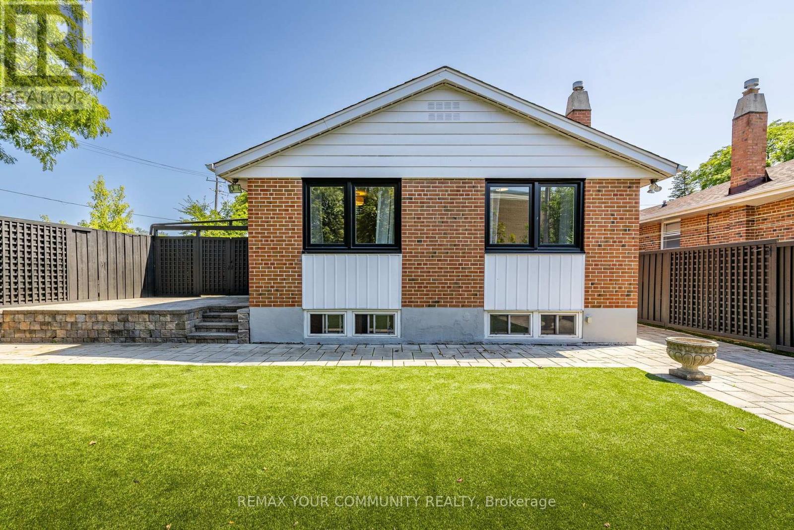 2 Doonaree Drive, Toronto, Ontario  M3A 1M4 - Photo 30 - C13643704