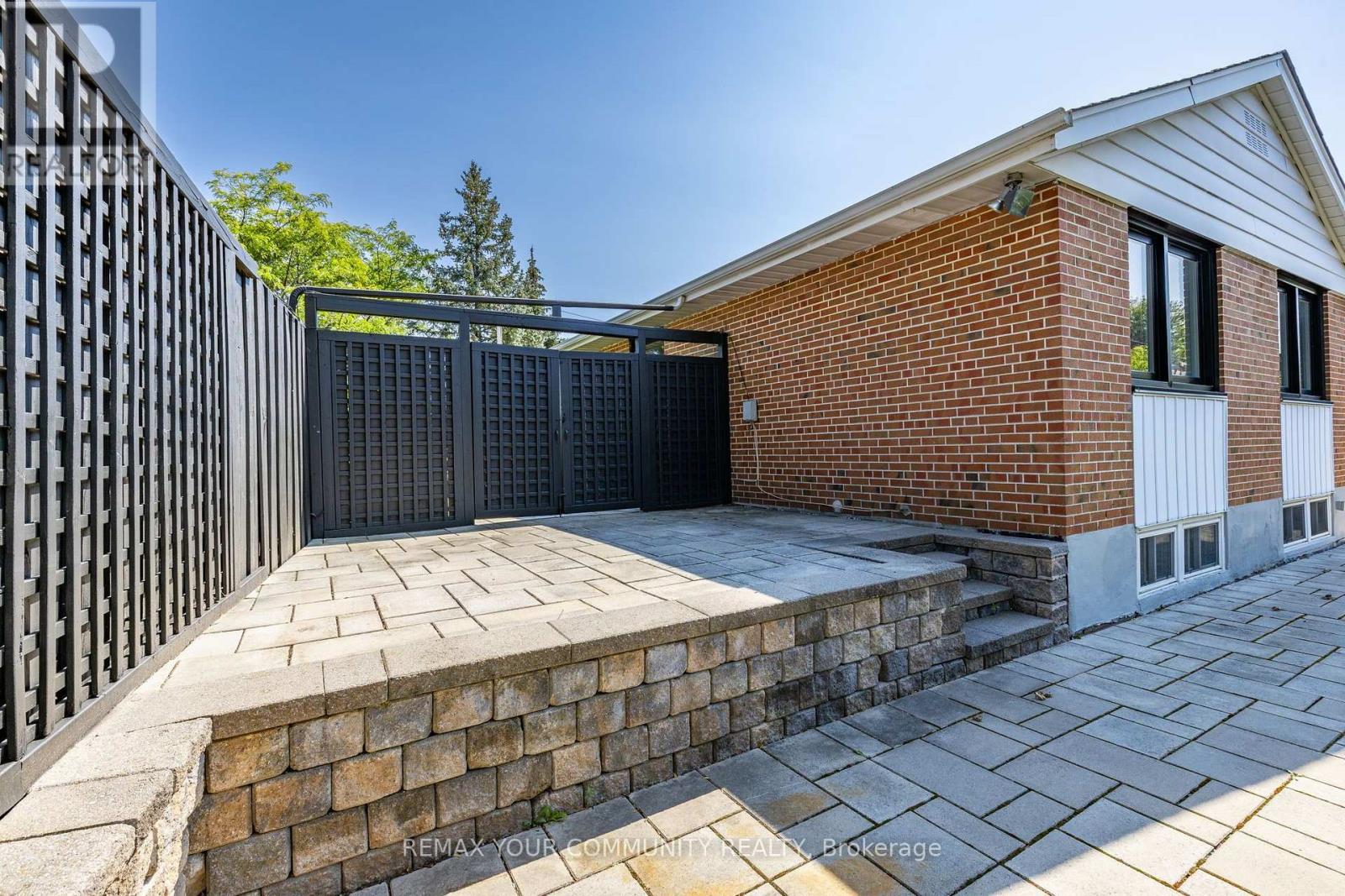 2 Doonaree Drive, Toronto, Ontario  M3A 1M4 - Photo 32 - C13643704