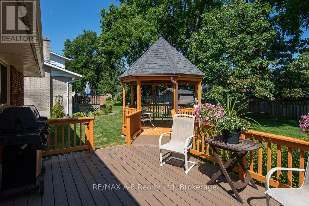 174 Neal Avenue, Stratford, Ontario  N5A 5A8 - Photo 8 - X13643774