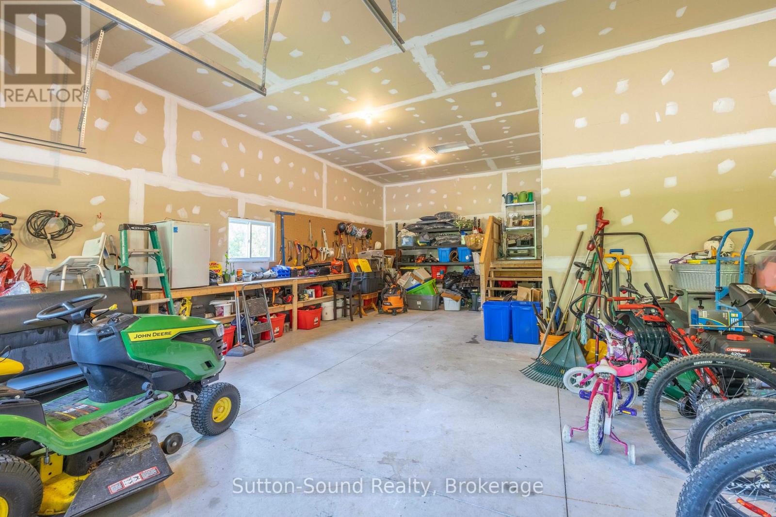 90 Graham Crescent, South Bruce Peninsula, Ontario  N0H 2G0 - Photo 40 - X13643894