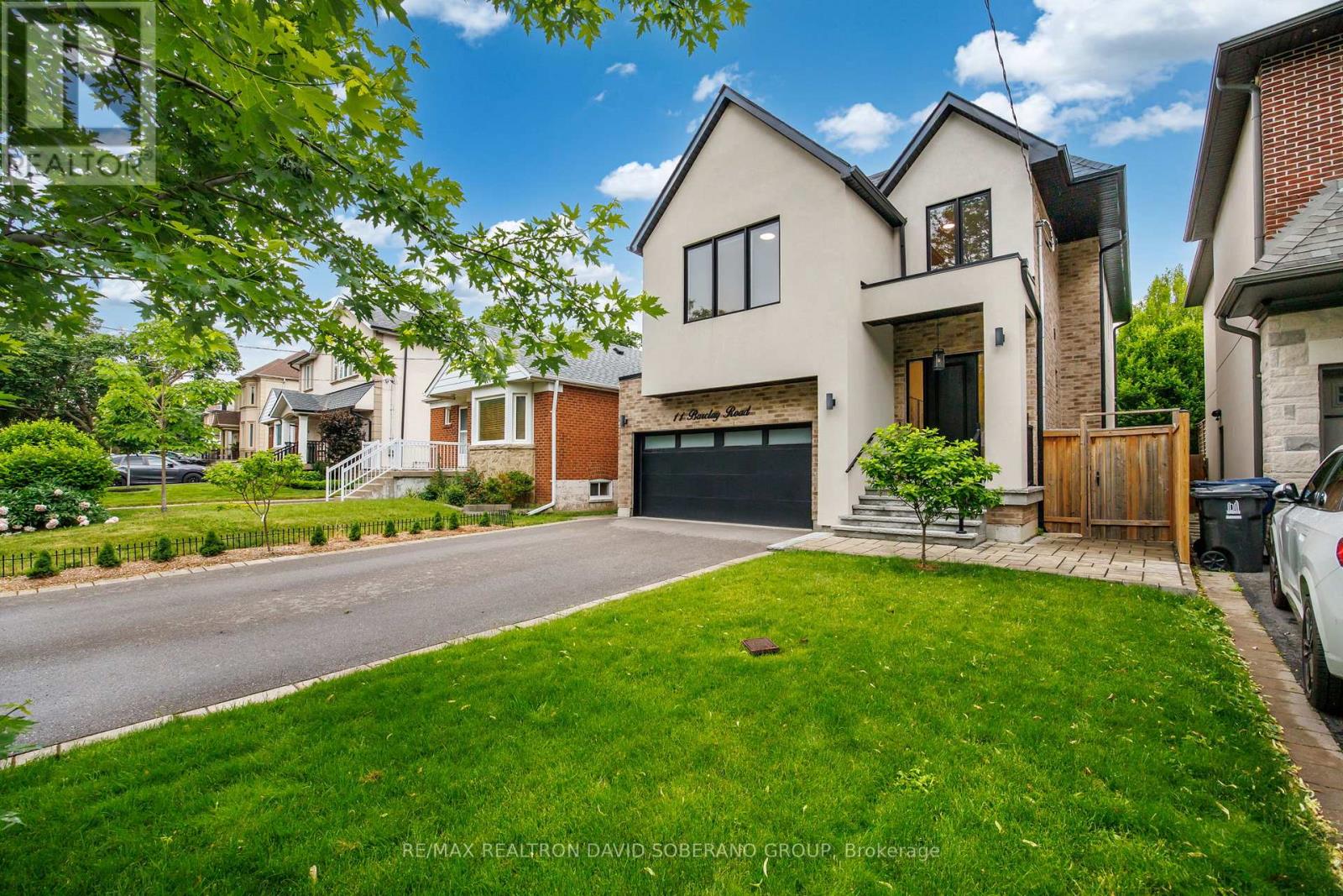 11 Barclay Road, Toronto, Ontario  M3H 3C8 - Photo 3 - C13644020