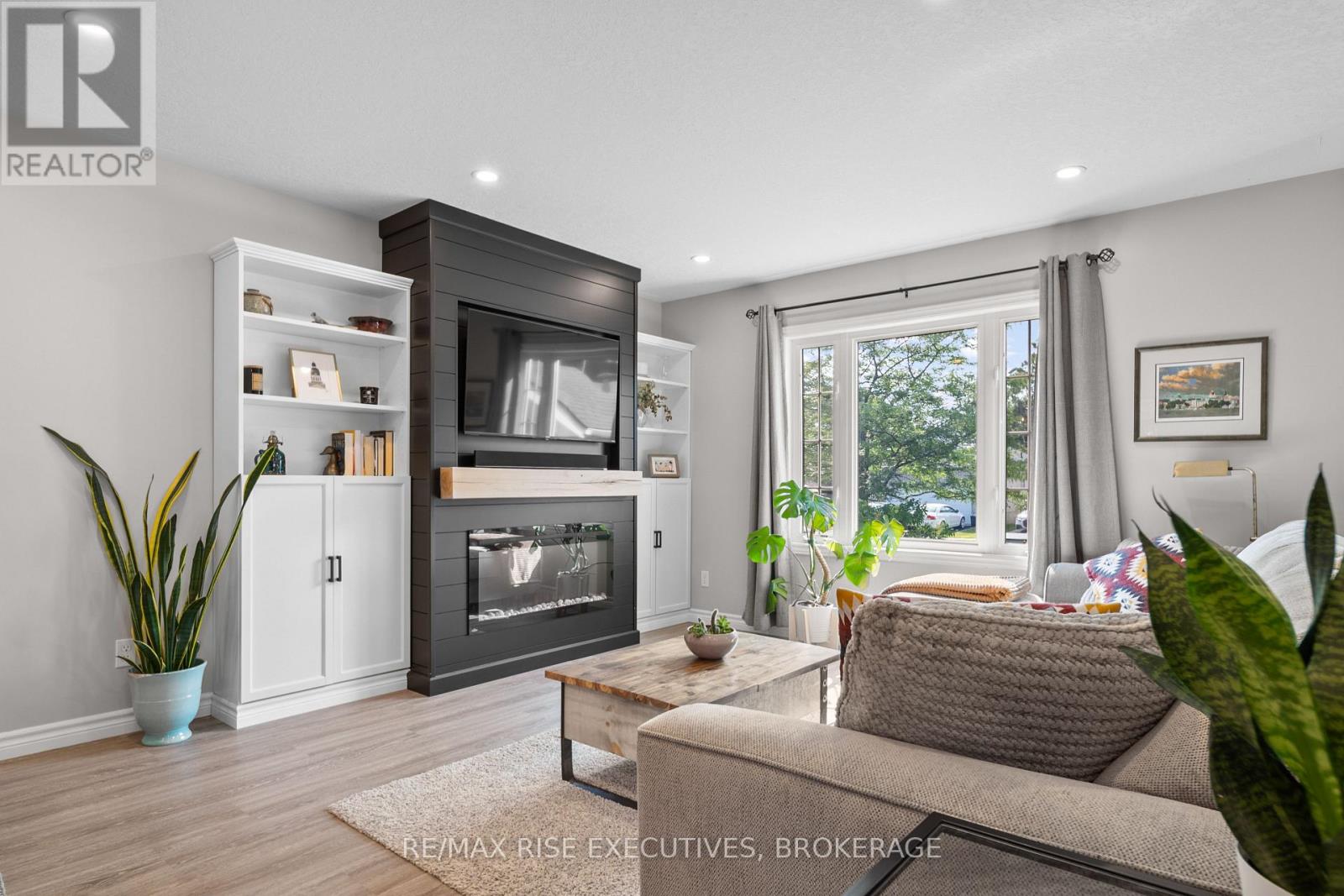 184 Macdougall Drive, Loyalist, Ontario  K7N 1Y8 - Photo 5 - X13643960