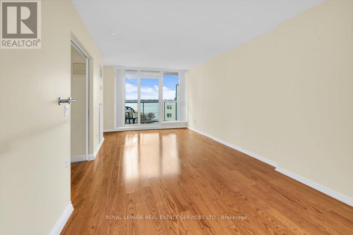 1104 - 208 Queens Quay W, Toronto, Ontario  M5J 2Y5 - Photo 12 - C13644072
