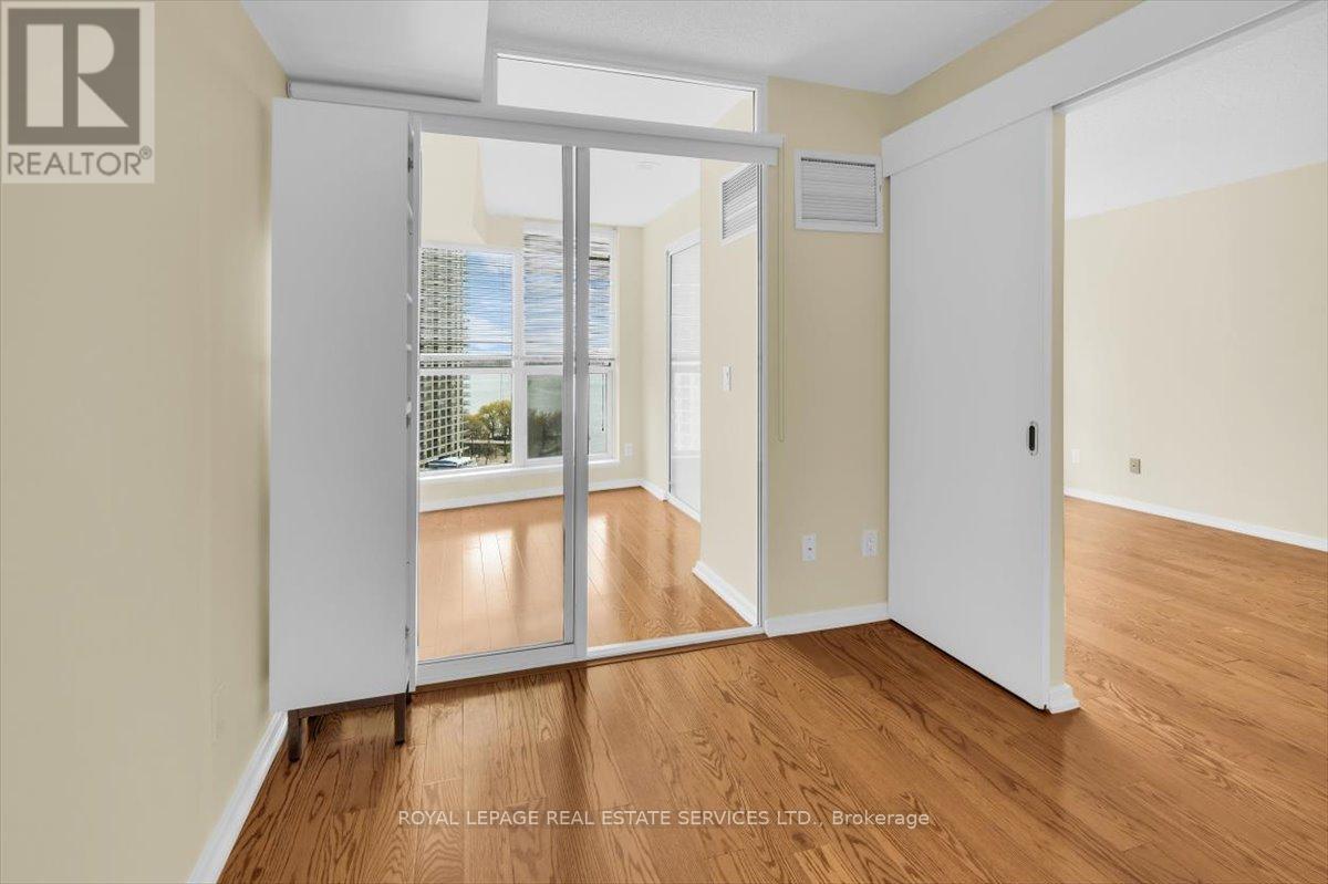 1104 - 208 Queens Quay W, Toronto, Ontario  M5J 2Y5 - Photo 17 - C13644072