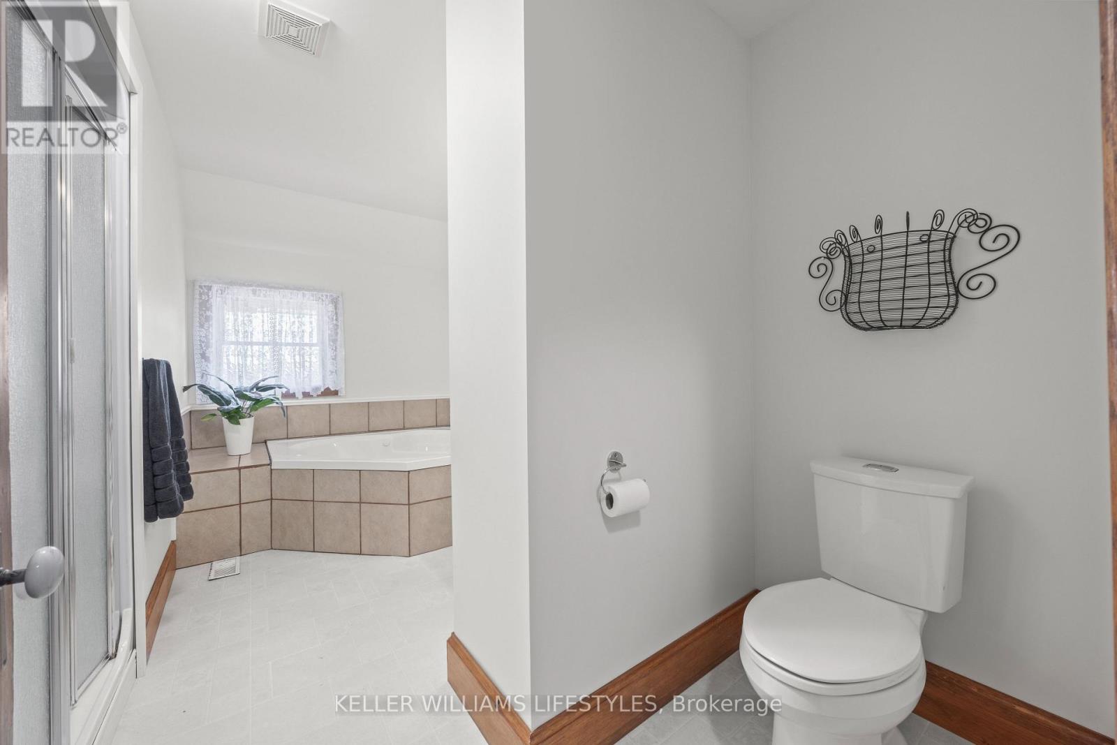 3229 Mcgillivray Drive, North Middlesex, Ontario  N0M 2K0 - Photo 31 - X13643856