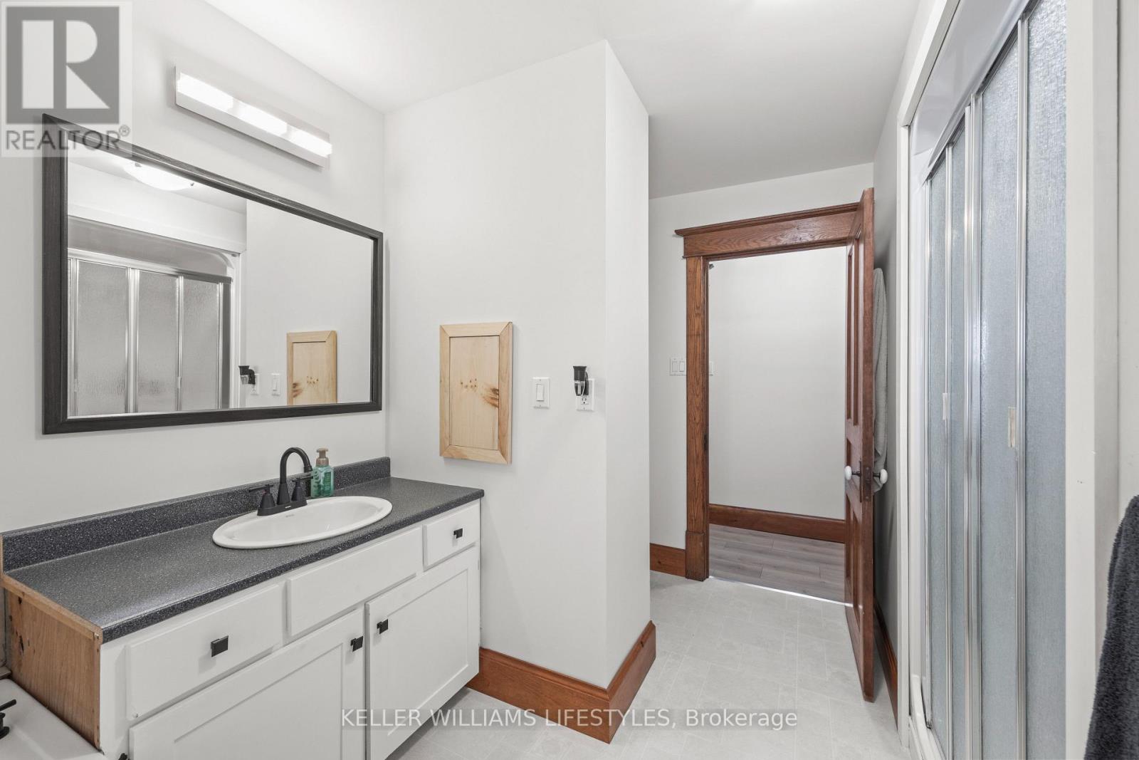 3229 Mcgillivray Drive, North Middlesex, Ontario  N0M 2K0 - Photo 33 - X13643856
