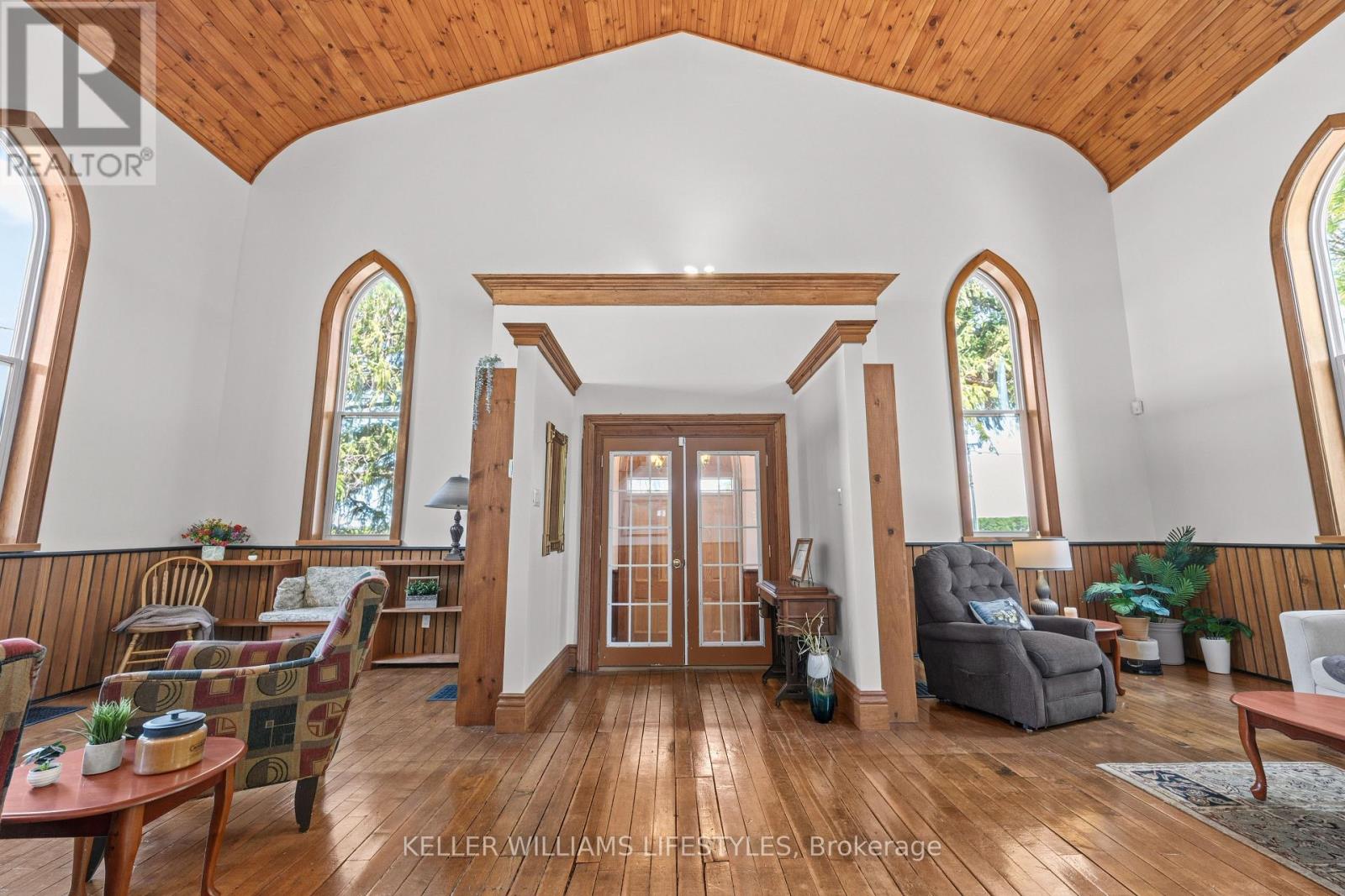 3229 Mcgillivray Drive, North Middlesex, Ontario  N0M 2K0 - Photo 8 - X13643856