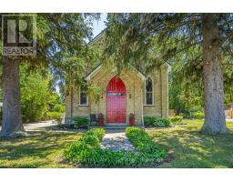 3229 MCGILLIVRAY DRIVE, North Middlesex, Ontario