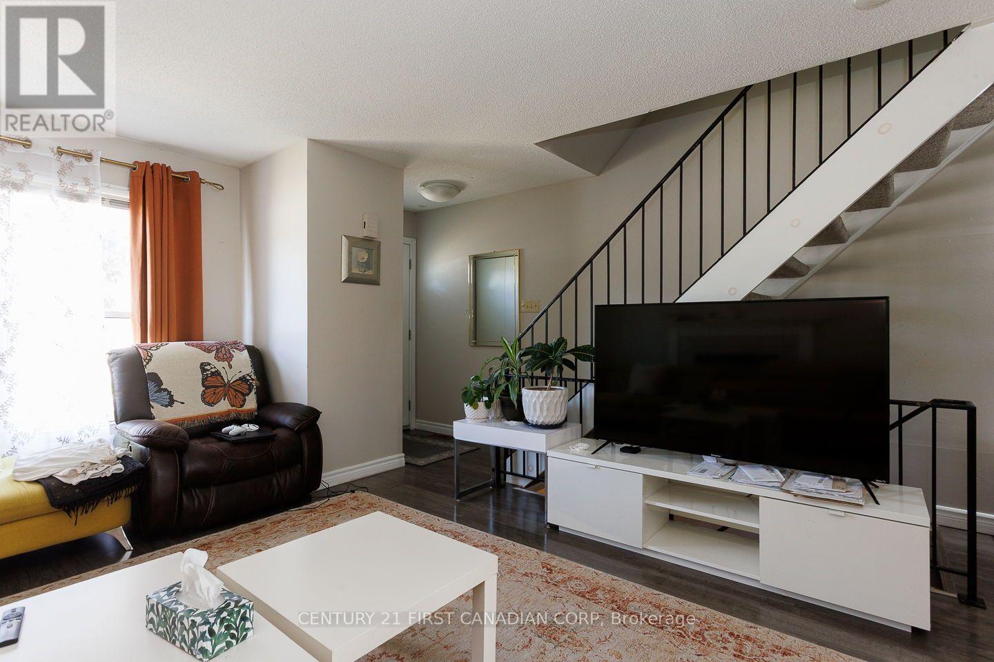 122 - 70 Fiddlers Green Road, London North, Ontario  N6H 4R4 - Photo 2 - X13644022
