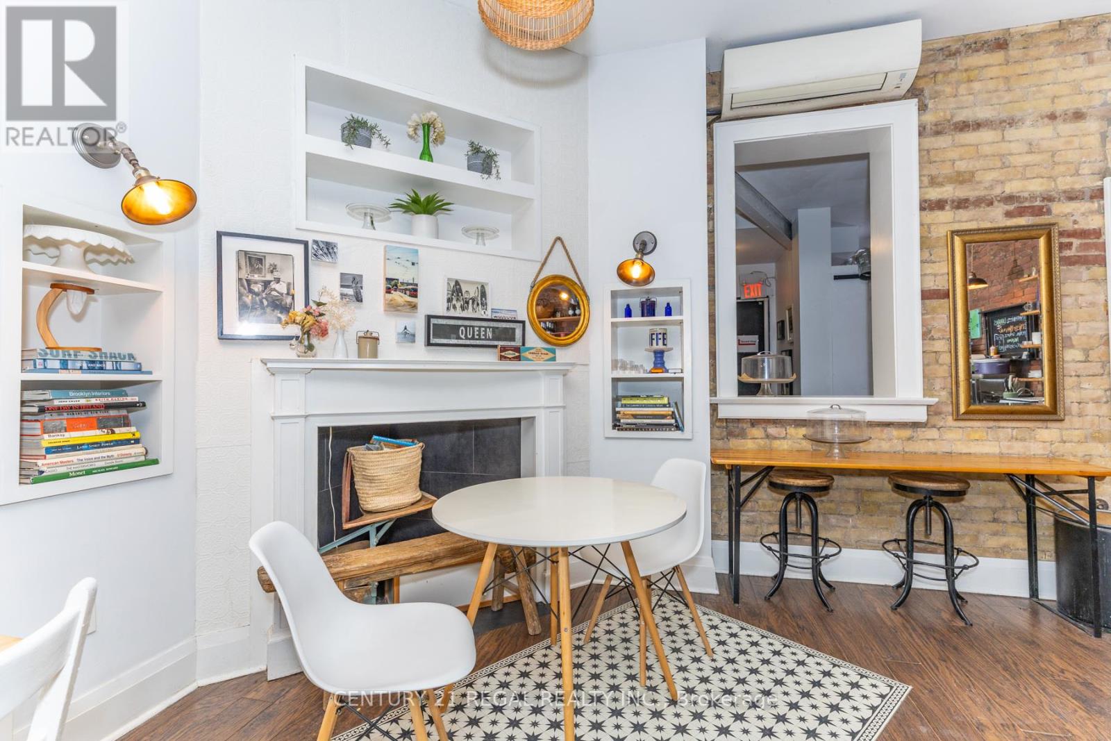 1374 Queen Street E, Toronto, Ontario  M4L 1C9 - Photo 17 - E13643732