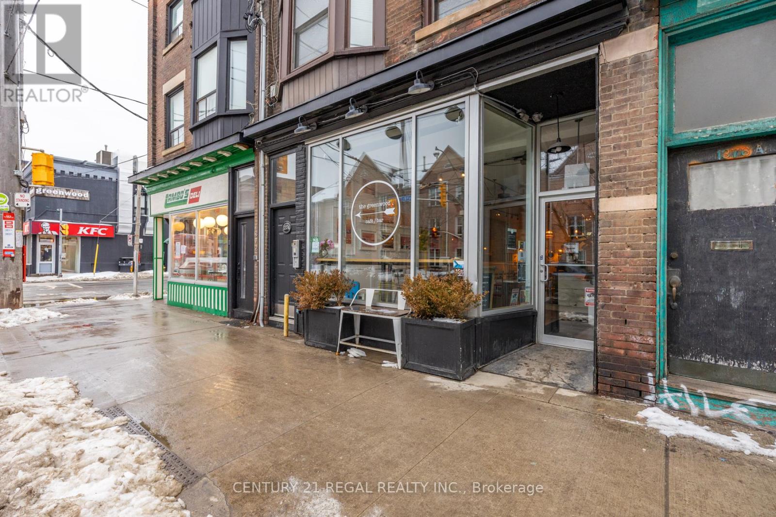 1374 Queen Street E, Toronto, Ontario  M4L 1C9 - Photo 2 - E13643732