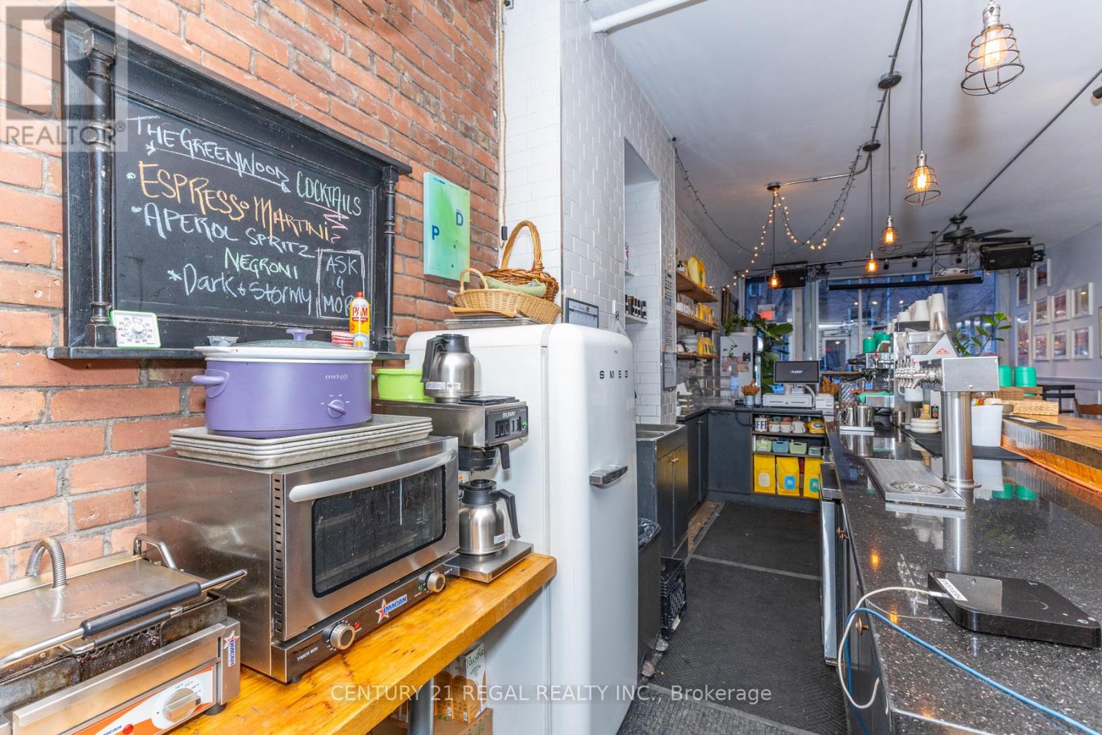 1374 Queen Street E, Toronto, Ontario  M4L 1C9 - Photo 20 - E13643732