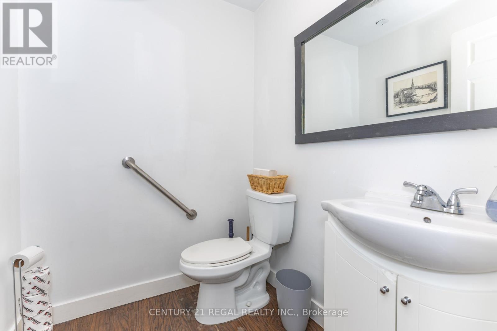 1374 Queen Street E, Toronto, Ontario  M4L 1C9 - Photo 26 - E13643732