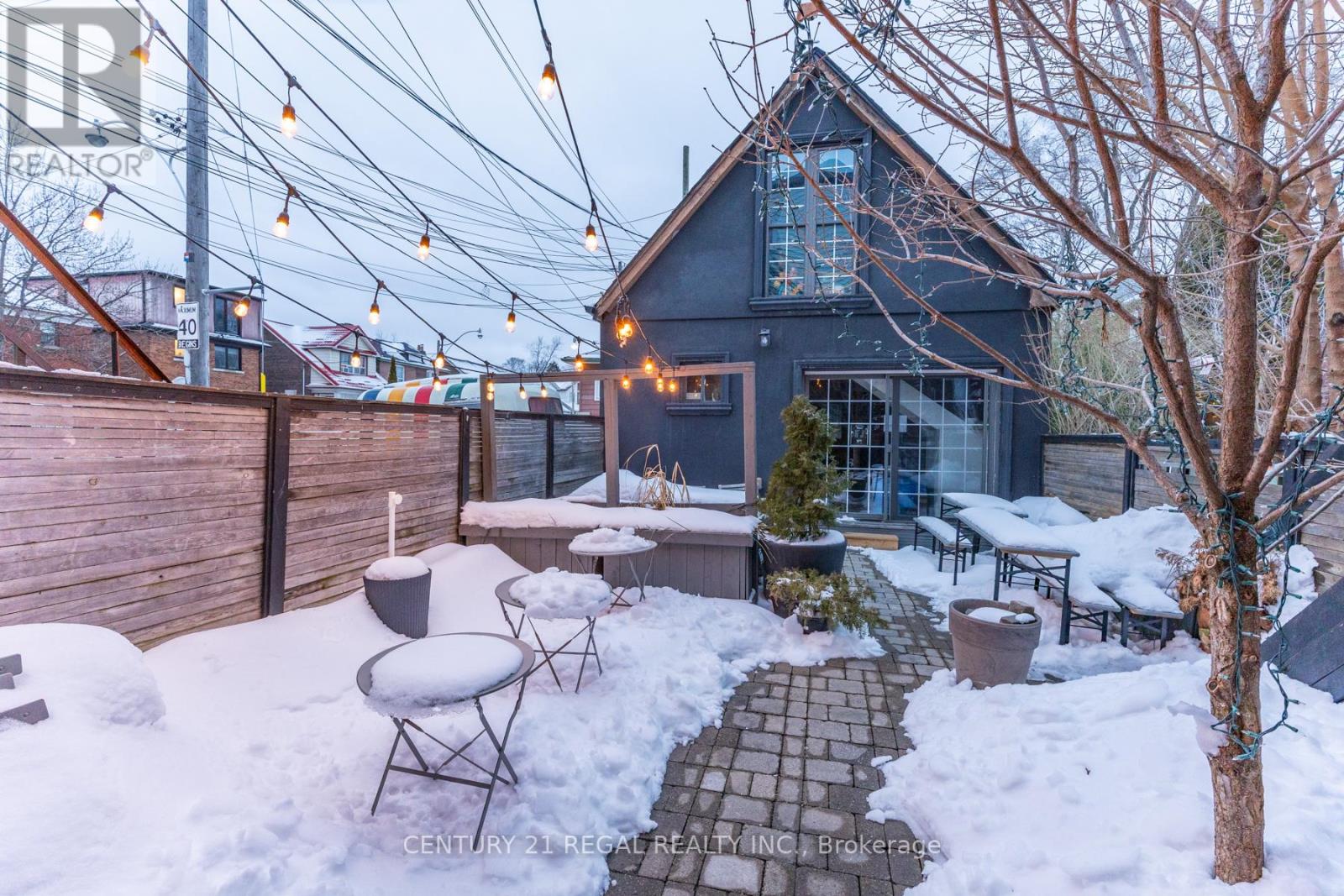1374 Queen Street E, Toronto, Ontario  M4L 1C9 - Photo 28 - E13643732