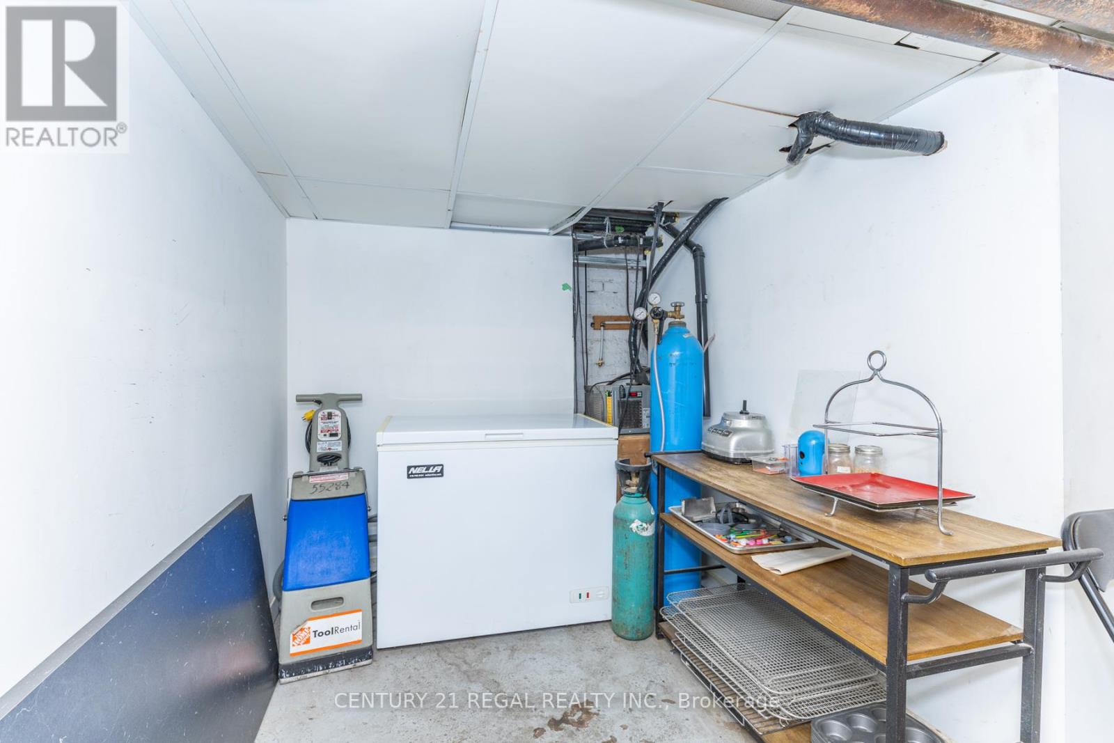 1374 Queen Street E, Toronto, Ontario  M4L 1C9 - Photo 29 - E13643732