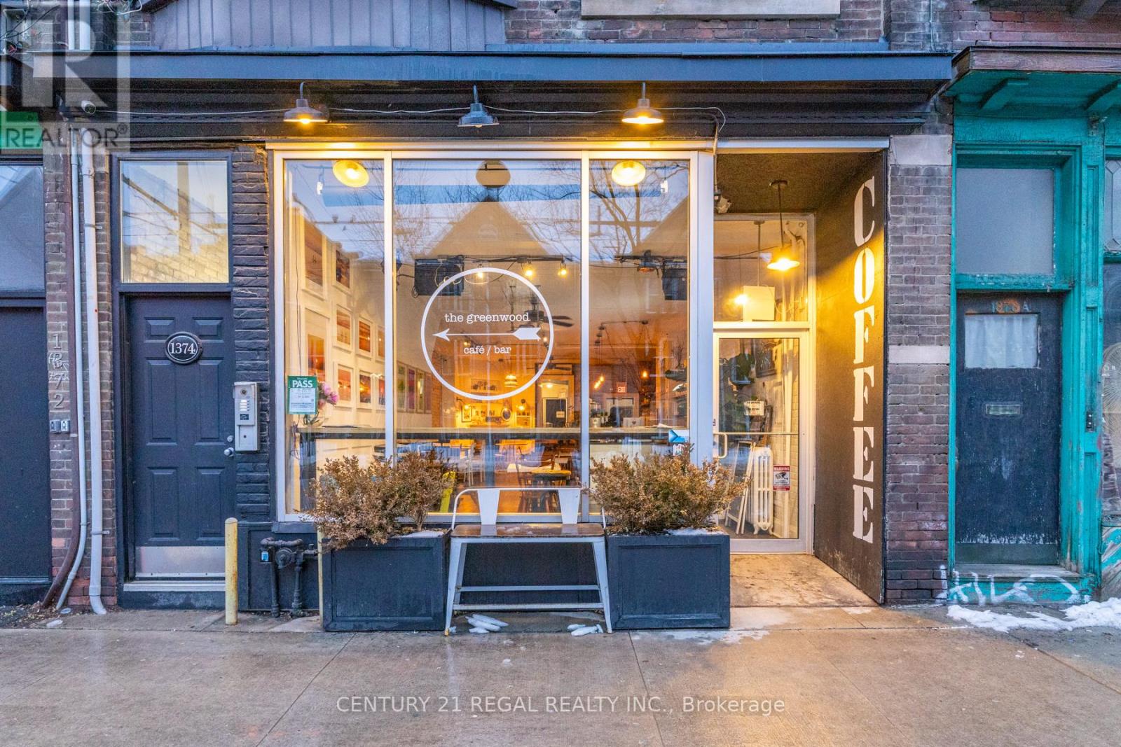 1374 Queen Street E, Toronto, Ontario  M4L 1C9 - Photo 31 - E13643732
