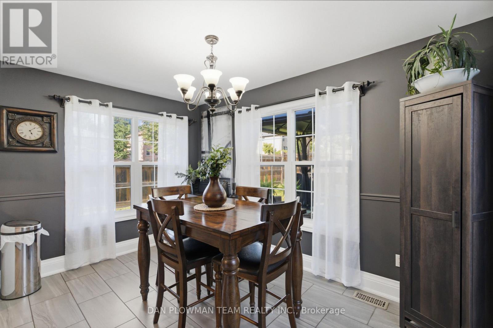 1 Murkar Crescent, Whitby, Ontario  L1N 8Y4 - Photo 10 - E13643780