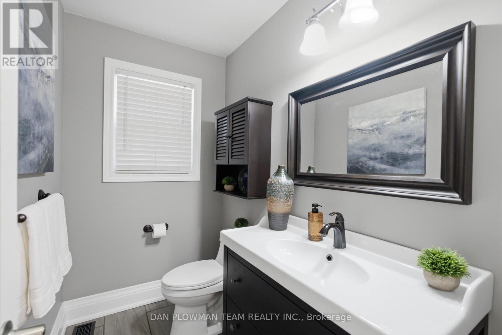 1 Murkar Crescent, Whitby, Ontario  L1N 8Y4 - Photo 13 - E13643780