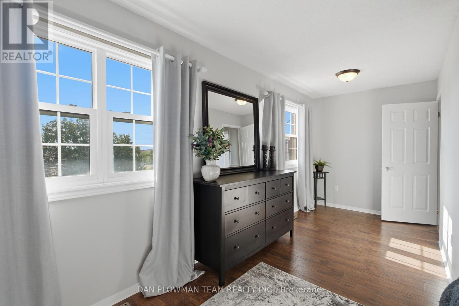 1 Murkar Crescent, Whitby, Ontario  L1N 8Y4 - Photo 17 - E13643780