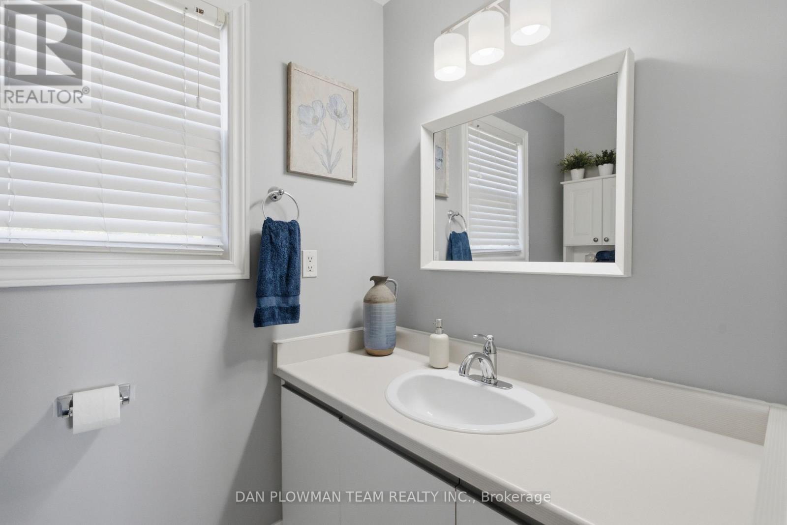 1 Murkar Crescent, Whitby, Ontario  L1N 8Y4 - Photo 18 - E13643780