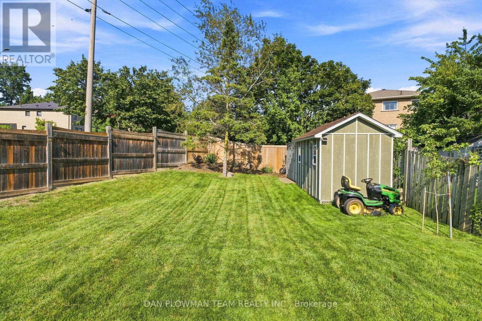 1 Murkar Crescent, Whitby, Ontario  L1N 8Y4 - Photo 38 - E13643780