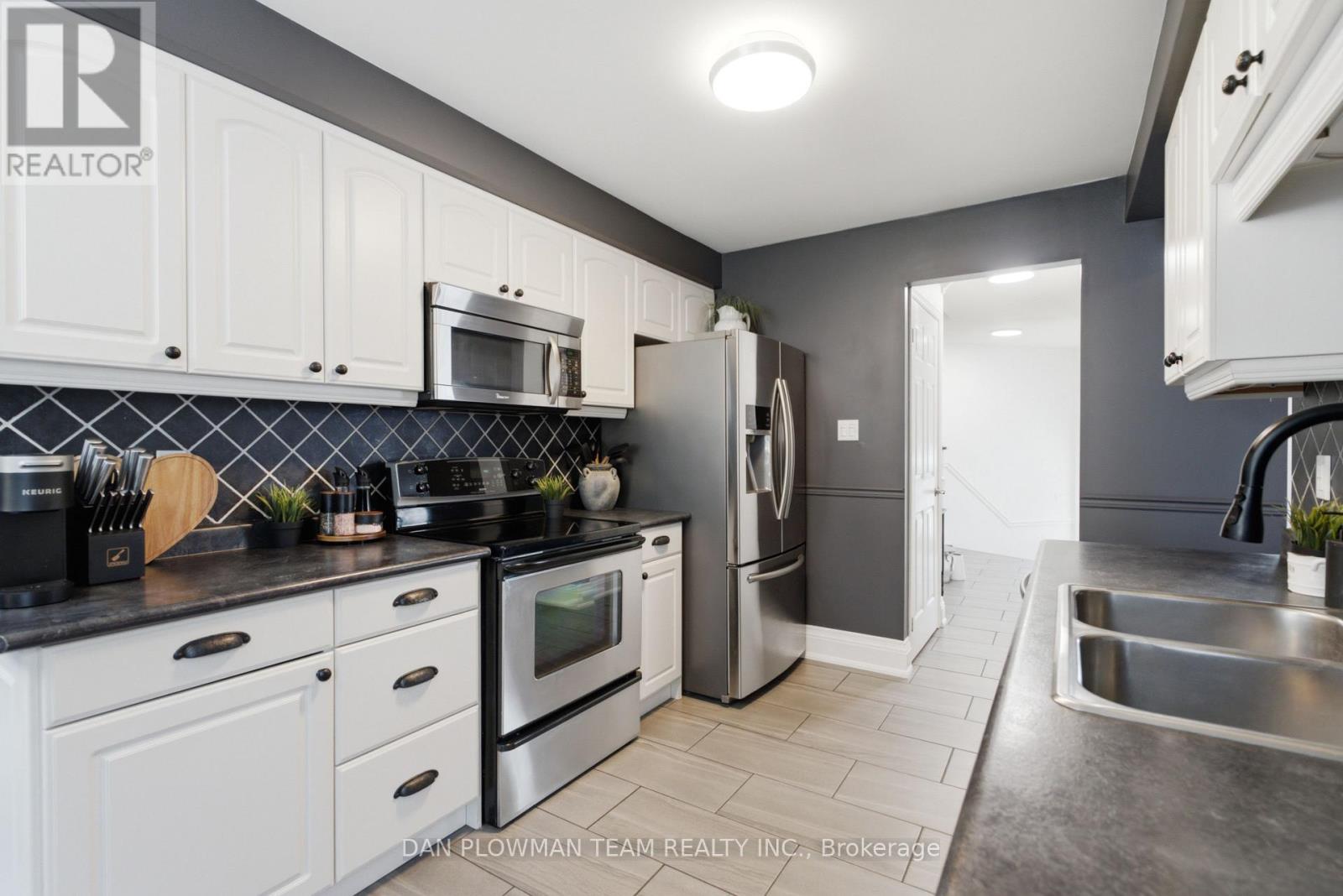 1 Murkar Crescent, Whitby, Ontario  L1N 8Y4 - Photo 8 - E13643780