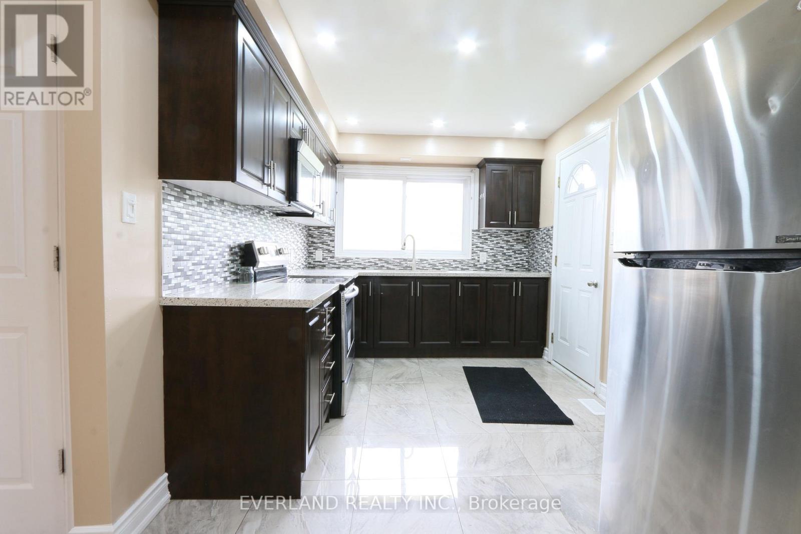 59 Brimorton Drive, Toronto, Ontario  M1P 3Z3 - Photo 10 - E13643942