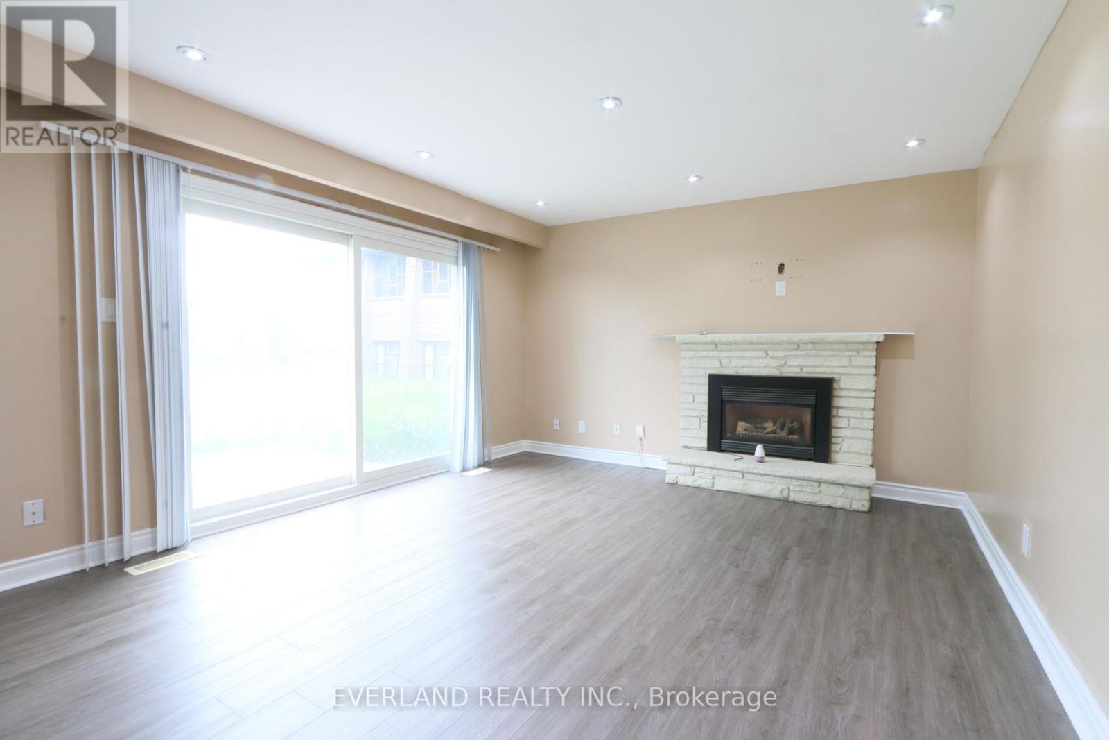 59 Brimorton Drive, Toronto, Ontario  M1P 3Z3 - Photo 8 - E13643942