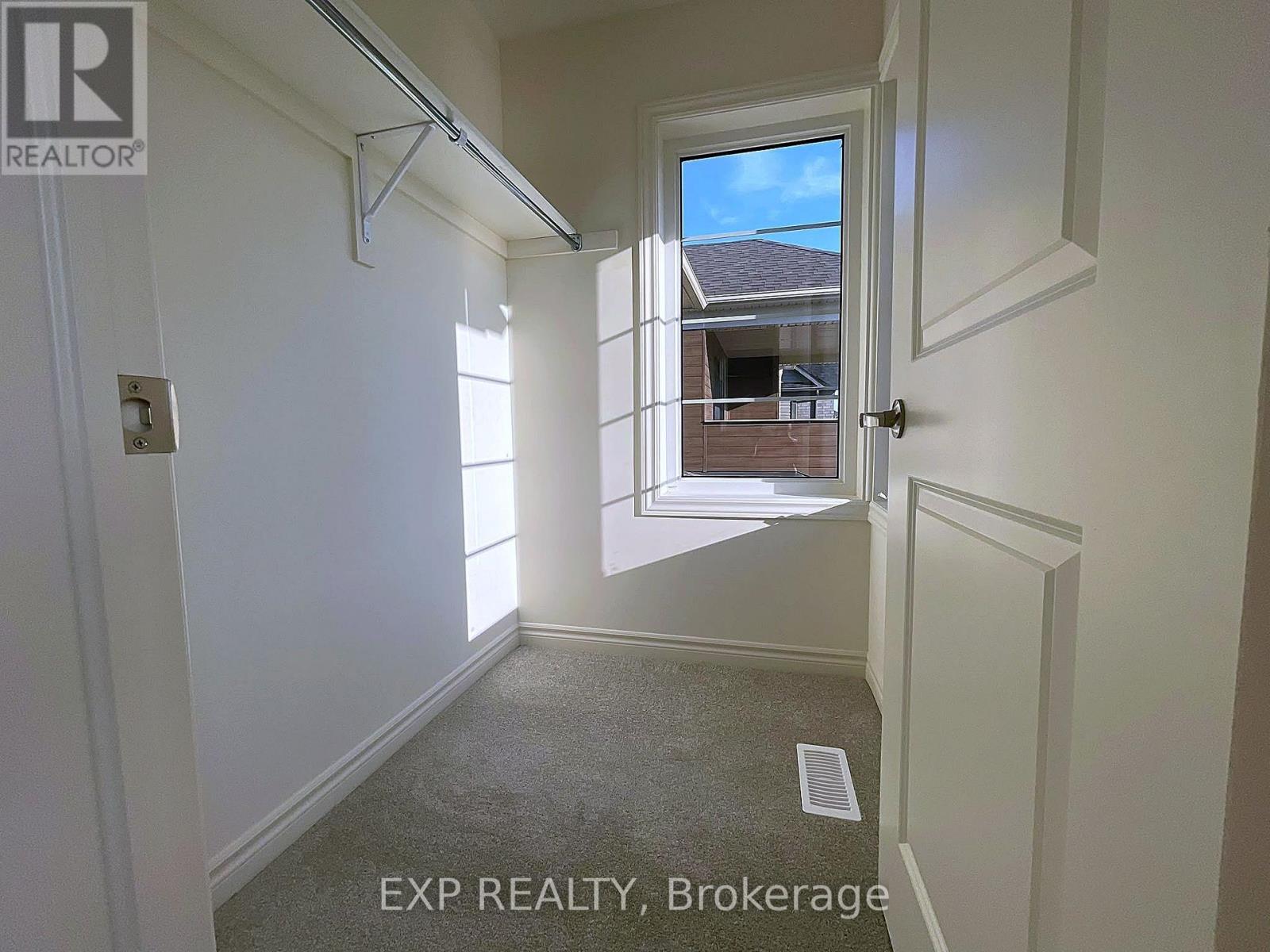 62 Donald Cameron Crescent, Clarington, Ontario  L1E 0M4 - Photo 14 - E13643976