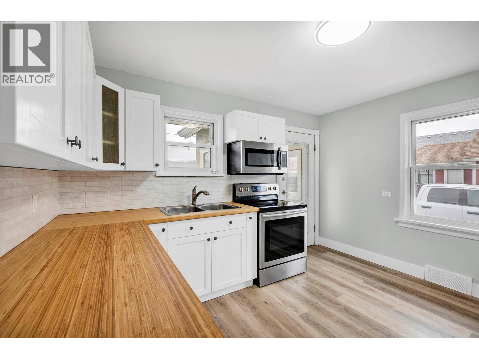 146 Marcel Street, Kamloops, British Columbia  V2B 4C3 - Photo 5 - 10394286