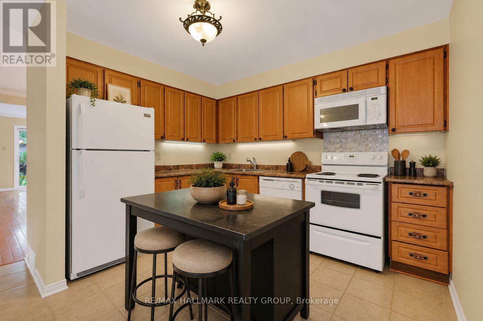 704 Malibu Terrace, Ottawa, Ontario  K2C 3T8 - Photo 7 - X13643810