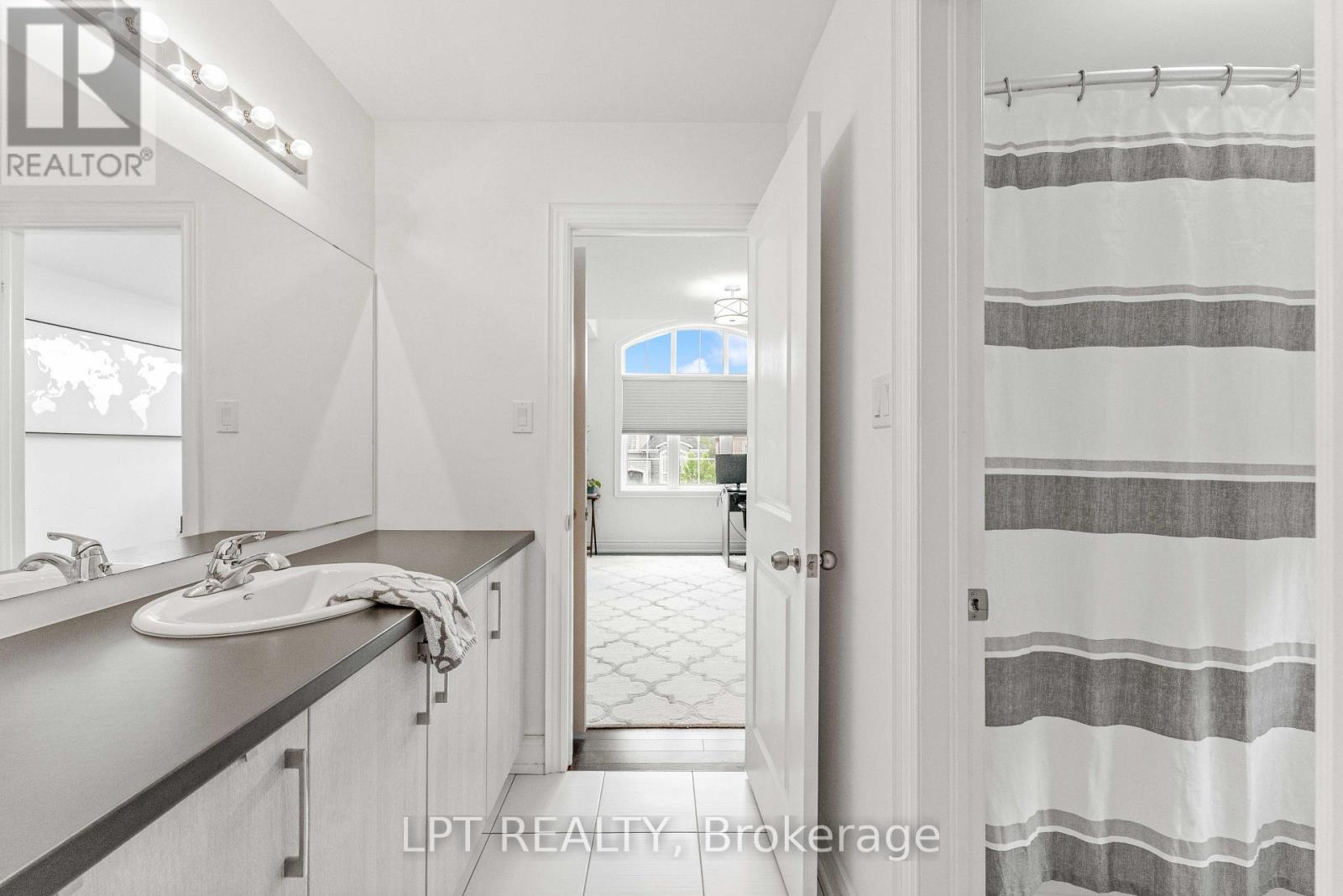 20 Manor Forest Road, East Gwillimbury (Mt Albert), Ontario  L0G 1M0 - Photo 31 - N13643708