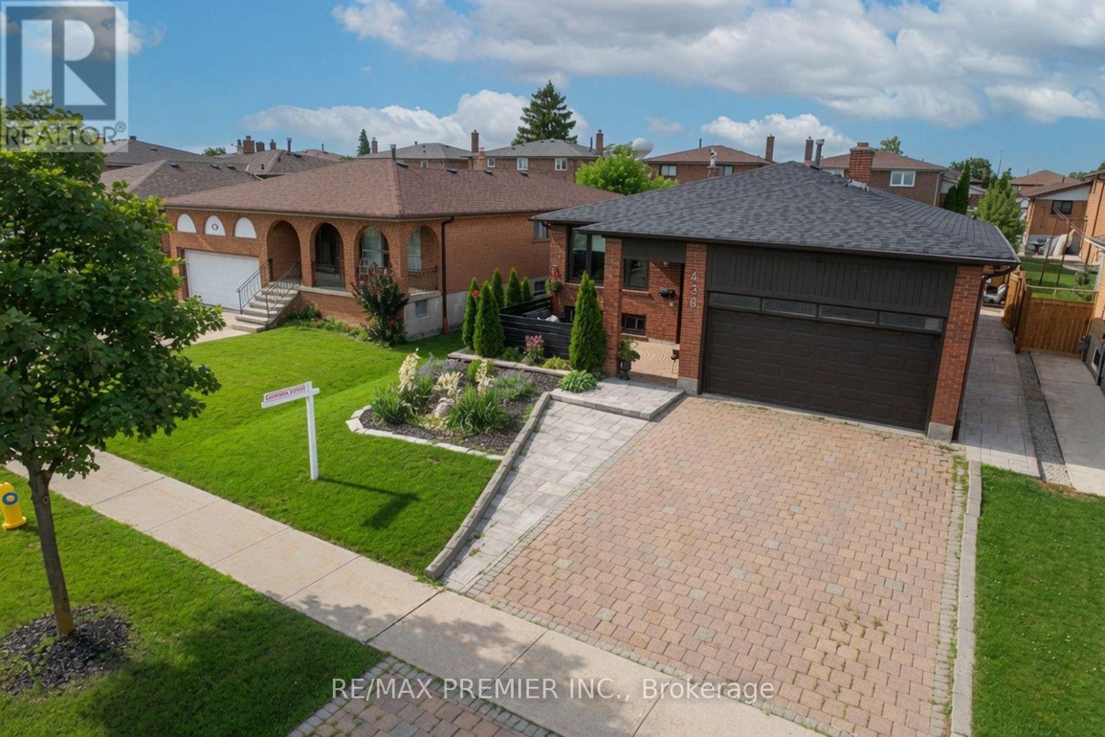 438 Woodbridge Avenue, Vaughan, Ontario  L4L 2T4 - Photo 3 - N13643846